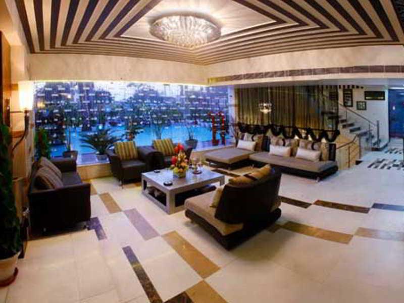 The Grand Hotel Bizzotel Gurgaon Exterior photo